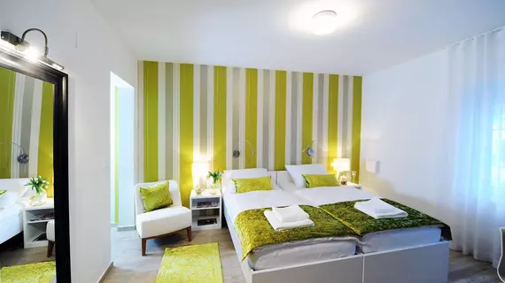 Garni Hotel Azur | Ljubljana (ve civarı)