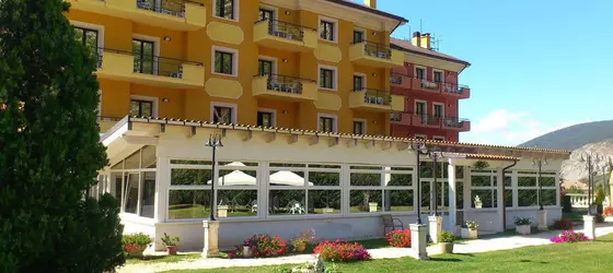 FILIPPONE HOTEL & RISTORANTE | Abruzzo - L'Aquila (il) - Gioia dei Marsi