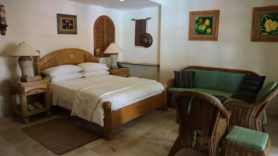 Coco Grove Beach Resort | Negros Oriental - Dumaguete (ve civarı) - Siquijor - Siquijor Adası