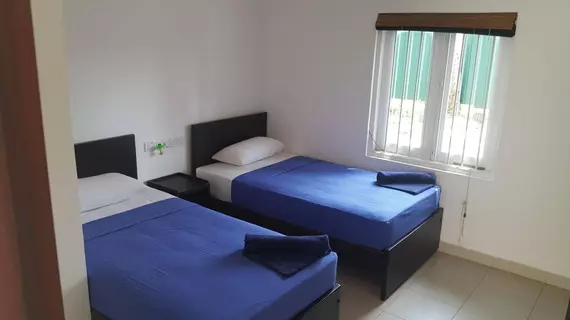 Hangover Hostels Seeduwa | Gampaha Bölgesi - Seeduwa - Katunayake