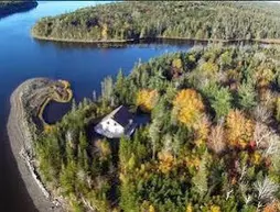 Yellownose House | Nova Scotia - Cleveland