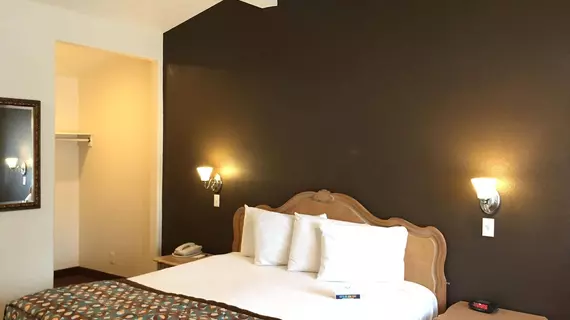 Anaheim Discovery Inn and Suites | Kaliforniya - Orange County - Anaheim - Anaheim Resort