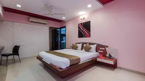 Dragonfly Apartments | Maharaştra - Raigad - Bombay (ve civarı) - Bombay - Malad - Batı Banliyöleri