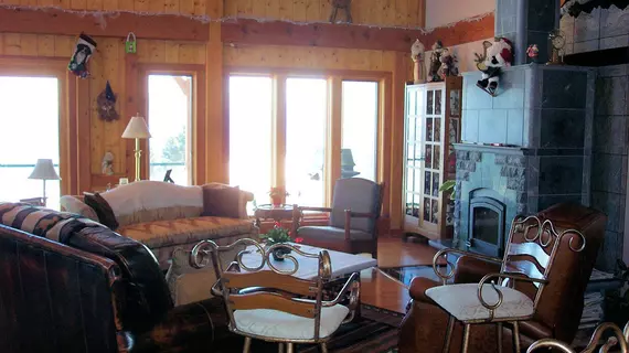 Timber Bay Bed and Breakfast | Alaska - Fritz Creek