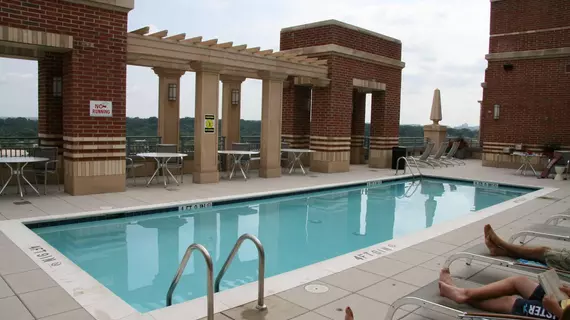 Gramercy by Executive Apartments | Virginia - Arlington - Addison Heights - Crystal City