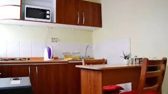 Hostal Almenas | Santiago - Santiago (ve civarı) - Providencia