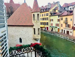 Hôtel du Palais de l'Isle | Auvergne-Rhone-Alpes - Haute-Savoie (bölge) - Annecy - Annecy Eski Kent Bölgesi