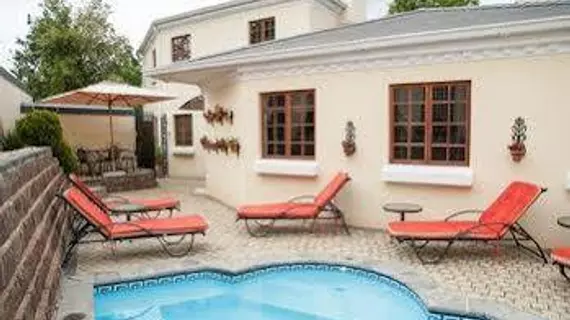 Blaauwheim Guest House | Western Cape (il) - West Coast DC - Drakenstein - Cape Town (ve civarı) - Cape Town - Somerset West