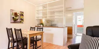 Everystay Business Apartment