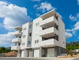 Apartments Mistral | Split-Dalmaçya - Bol