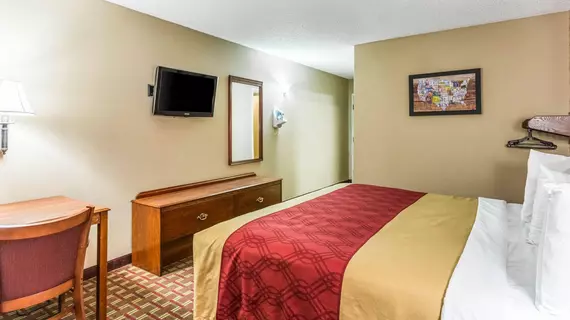 Econo Lodge Shelbyville | Kentucky - Louisville (ve civarı) - Shelbyville