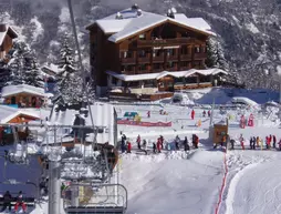 Hotel les Flocons | Auvergne-Rhone-Alpes - Savoie (bölge) - Courchevel