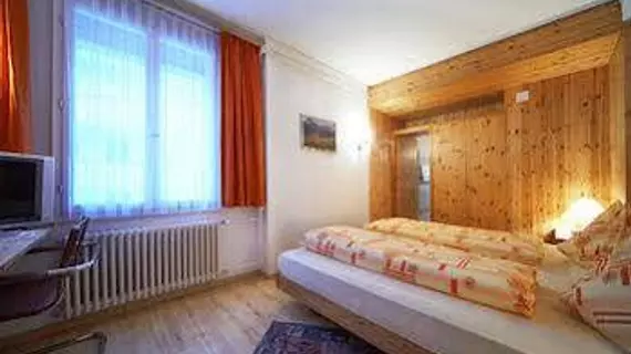 MittendrINN Arosa B&B | Maloja District - Graubuenden - Arosa