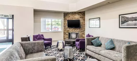 Quality Inn and Suites Westminster Broomfield | Kolorado - Denver (ve civarı) - Westminster