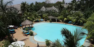 Coco Grove Beach Resort