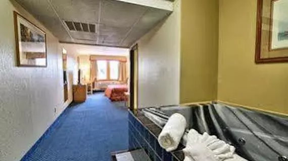 Katahdin Inn & Suites | Maine - Millinocket