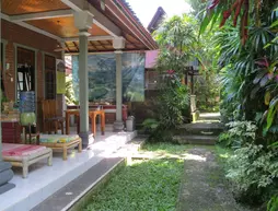 Suastika Lodge | Bali - Ubud - Peliatan