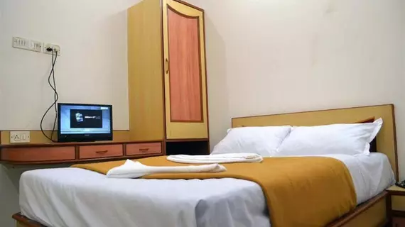 Hotel New Deepak | Maharaştra - Raigad - Bombay (ve civarı) - Bombay