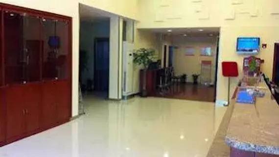 Hanting Express Hotel Shanghai Minsheng Road | Şanghay (ve civarı) - Şangay