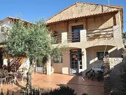 Auberge du Mas d'Alivon | Provence - Alpes - Cote d'Azur - Bouches-du-Rhone (bölge) - Arles (ve civarı) - Arles