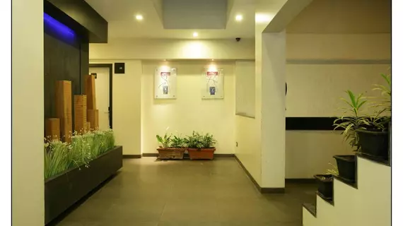 The Sirona Hotel | Maharaştra - Pune Bölgesi - Pune - Koregaon Parkı