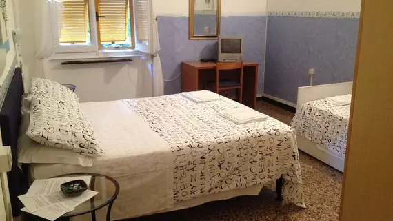 Albergo Carola | Liguria - Cenova (il) - Ponente - Cenova (ve civarı) - Cenova