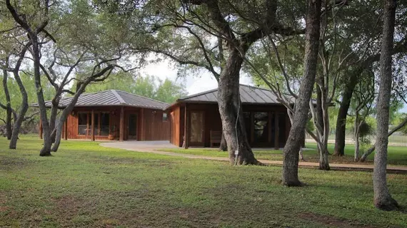 Live Oaks Bed and Breakfast | Teksas - Uvalde