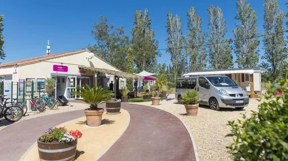 Camping le Montourey - Caravan Park | Provence - Alpes - Cote d'Azur - Var - Saint-Raphael (ve civarı) - Frejus