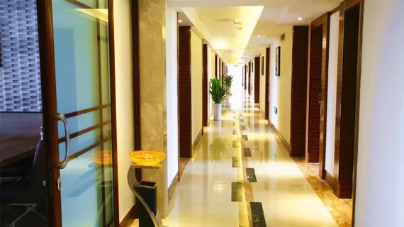 Chengdu Tulip Inn Airport Hotel | Sişuan - Chengdu - Shuangliu District