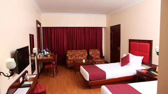 Joy's Palace Hotel | Kerala - Thrissur Bölgesi - Thrissur