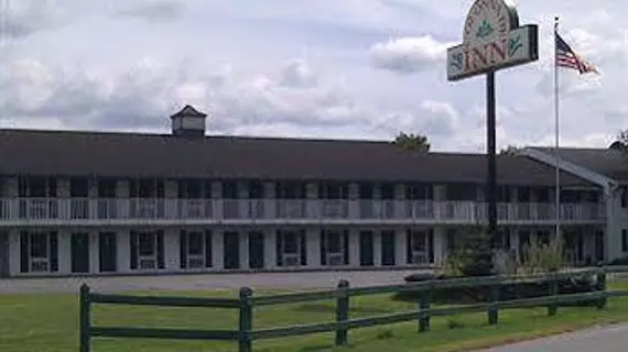 Colonnade Inn | Vermont - Lyndonville - Lyndon