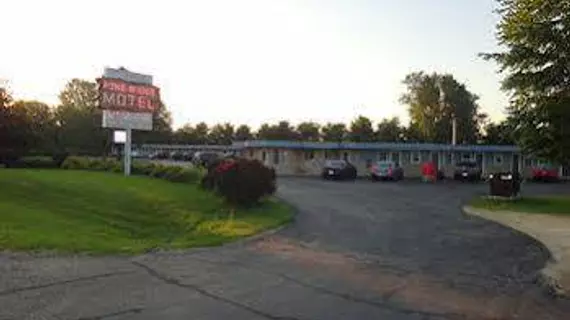 Pine Ridge Motel | Wisconsin - Dodgeville (ve civarı) - Dodgeville