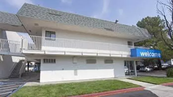 Motel 6 Davis - Sacramento Area | Kaliforniya - Sacramento (ve civarı) - Davis