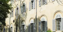 Hostellerie de l'Abbaye de Frigolet | Provence - Alpes - Cote d'Azur - Bouches-du-Rhone (bölge) - St.-Remy-de-Provence (ve civarı) - Tarascon