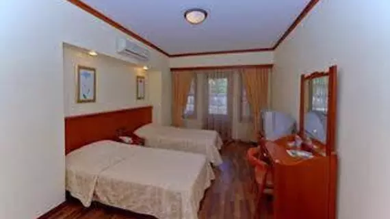 Yucelen Hotel | Muğla - Ula - Akyaka - Akyaka Kent Merkezi