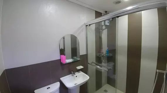 PJ Inn Hotel | Nueva Ecija - Angeles City (ve civarı) - Mabalacat Şehri - Pampanga Province - Balibago