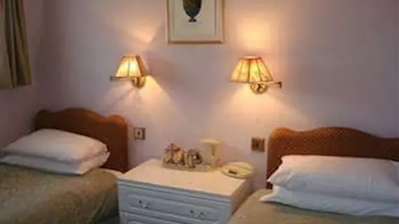 Hunters Lodge Guest House | Hampshire (kontluk) - Southampton