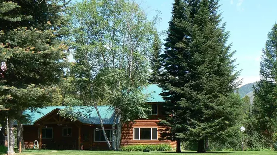 Smoky Bear Ranch Bed & Breakfast & Cabins | Montana - Whitefish (ve civarı) - Columbia Falls