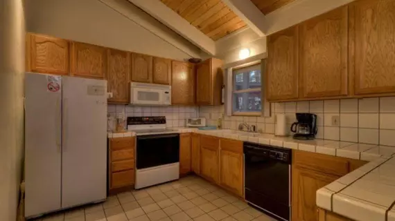 3851 Saddle Road | Kaliforniya - Lake Tahoe (ve civarı) - South Lake Tahoe