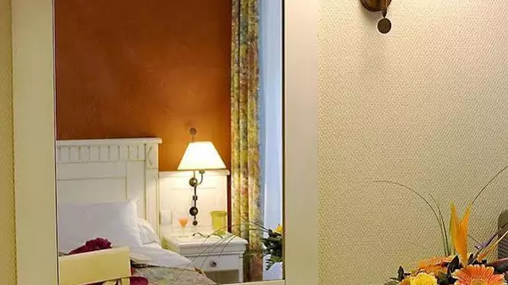 Hôtel Royal | Occitanie - Herault (bölge) - Montpellier (ve civarı) - Montpellier - Montpellier Kent Merkezi