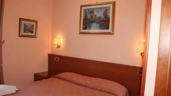 Hotel Aristotele | Lazio - Roma (ve civarı) - Roma Kent Merkezi - Rione XVIII Castro Pretorio