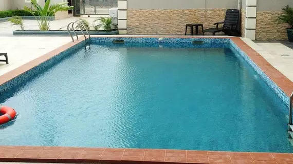 Nevada Inn Hotels and Suites | Lagos (ve civarı) - Lekki