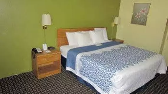 Days Inn Newton | Kansas - Wichita (ve civarı) - Newton