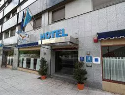 Hotel Fénix | Asturias - Oviedo (ve civarı) - Oviedo - Las Campas y San Claudio