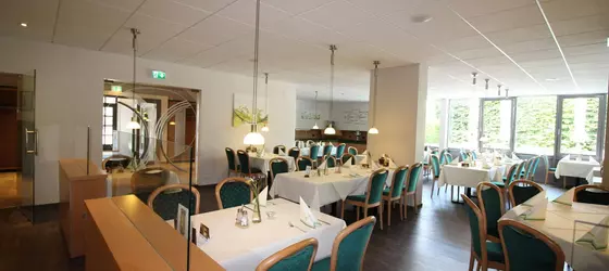 Hotel Carstens | Schleswig-Holstein - Bordesholm