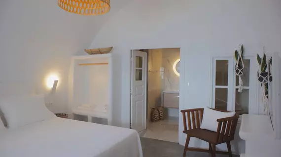 Canvas Suites | Ege Adaları - Santorini