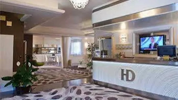 Hotel Desenzano | Lombardy - Brescia (il) - Desenzano del Garda