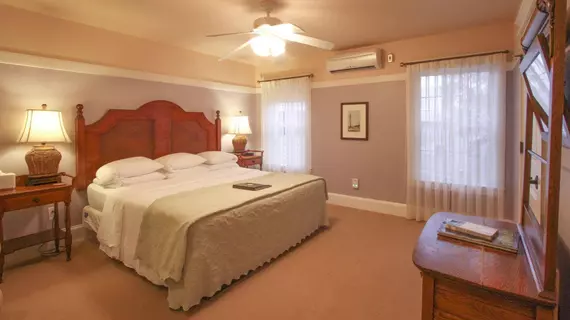 Beach Spa Bed and Breakfast | Virginia - Norfolk - Virginia Beach (ve civarı) - Virginia Beach