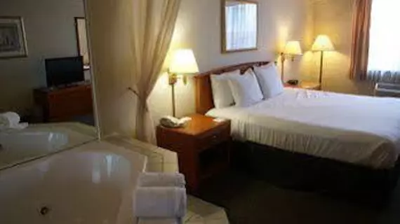 Country Inn & Suites Lansing | Michigan - Lansing (ve civarı) - Lansing