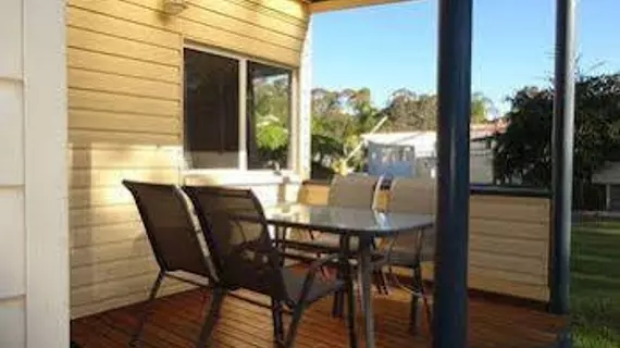 Caseys Beach Holiday Park | New South Wales - Batemans Bay (ve civarı) - Sunshine Bay